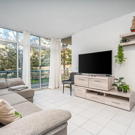 Sea Breeze Apartament